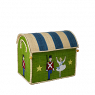 Rice Spielzeugkorb Größe S in grün "The Steadfast Tin Soldier Scene"
