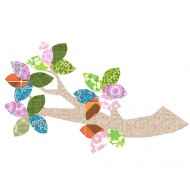 Tapetenast in beige Natur mit bunten Blättern 